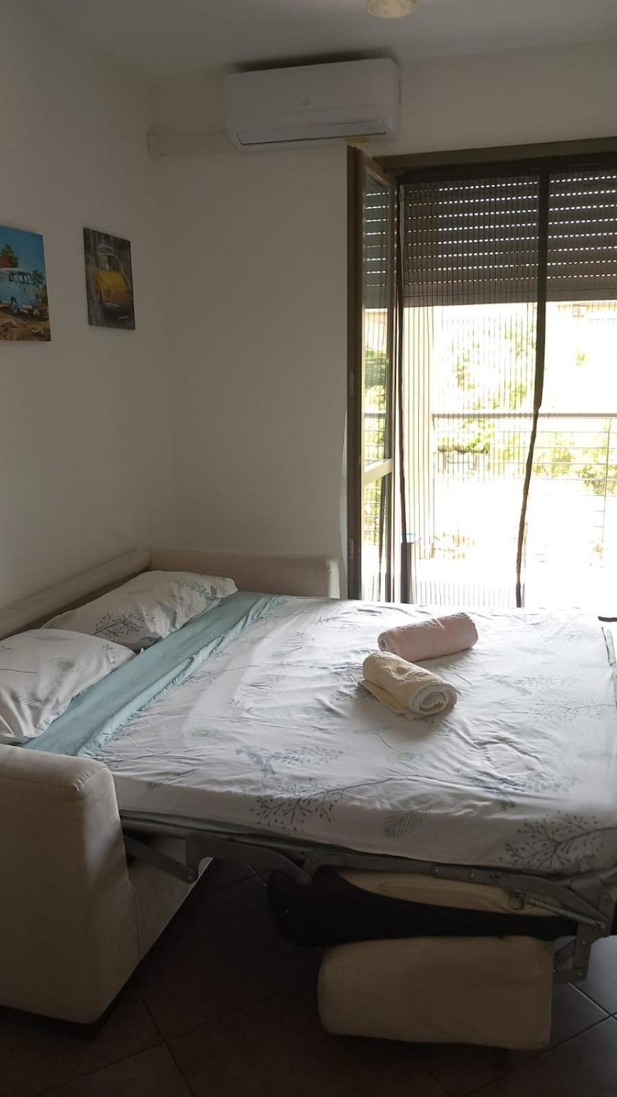 Dolcecasaleogiu Con Parcheggio Coperto Gratuito Apartment Vitinia Exterior photo